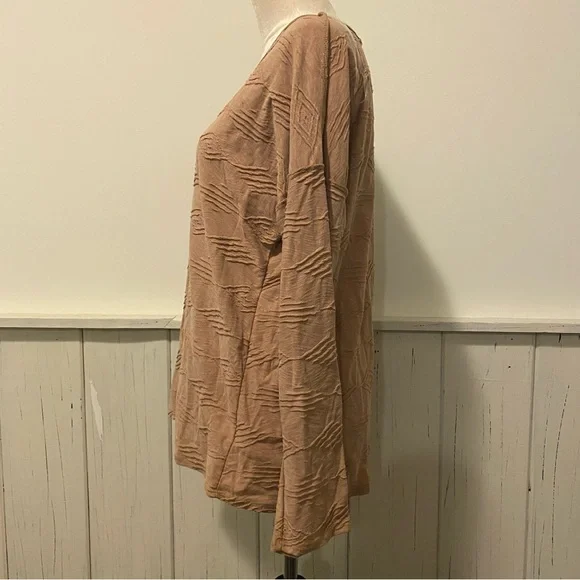 Hesed Small Textured Camel Long Sleeve Shirt - Picture 4 of 10